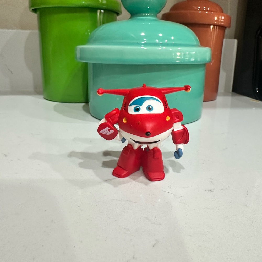 Red Super Wings: A World full of Adventure Tonie